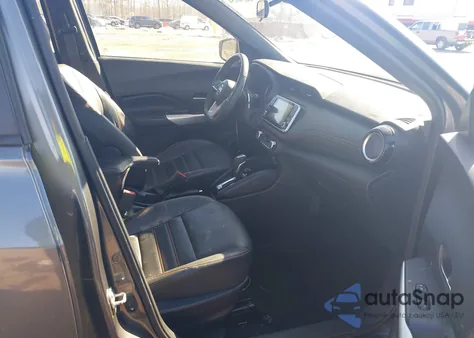 2020 Nissan Kicks Sr Xtronic Cvt z USA, uszkodzony, nr VIN 3N1CP5DV8LL557020